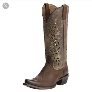 Ariat size 9B